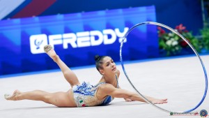 app f hoop raffaeli sofia ita sfe03046 copia simone ferraro ph